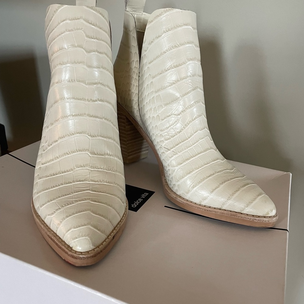 Dolce Vita shanon croc print leather booties